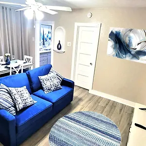 Seaside Oasis Apartment Long Beach